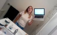 Funny Bathroom Selfies 9 Widescreen Wallpaper