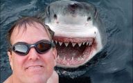 Most Funny Selfies 33 Background