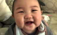 Funny Babies Laughing  6 Background Wallpaper